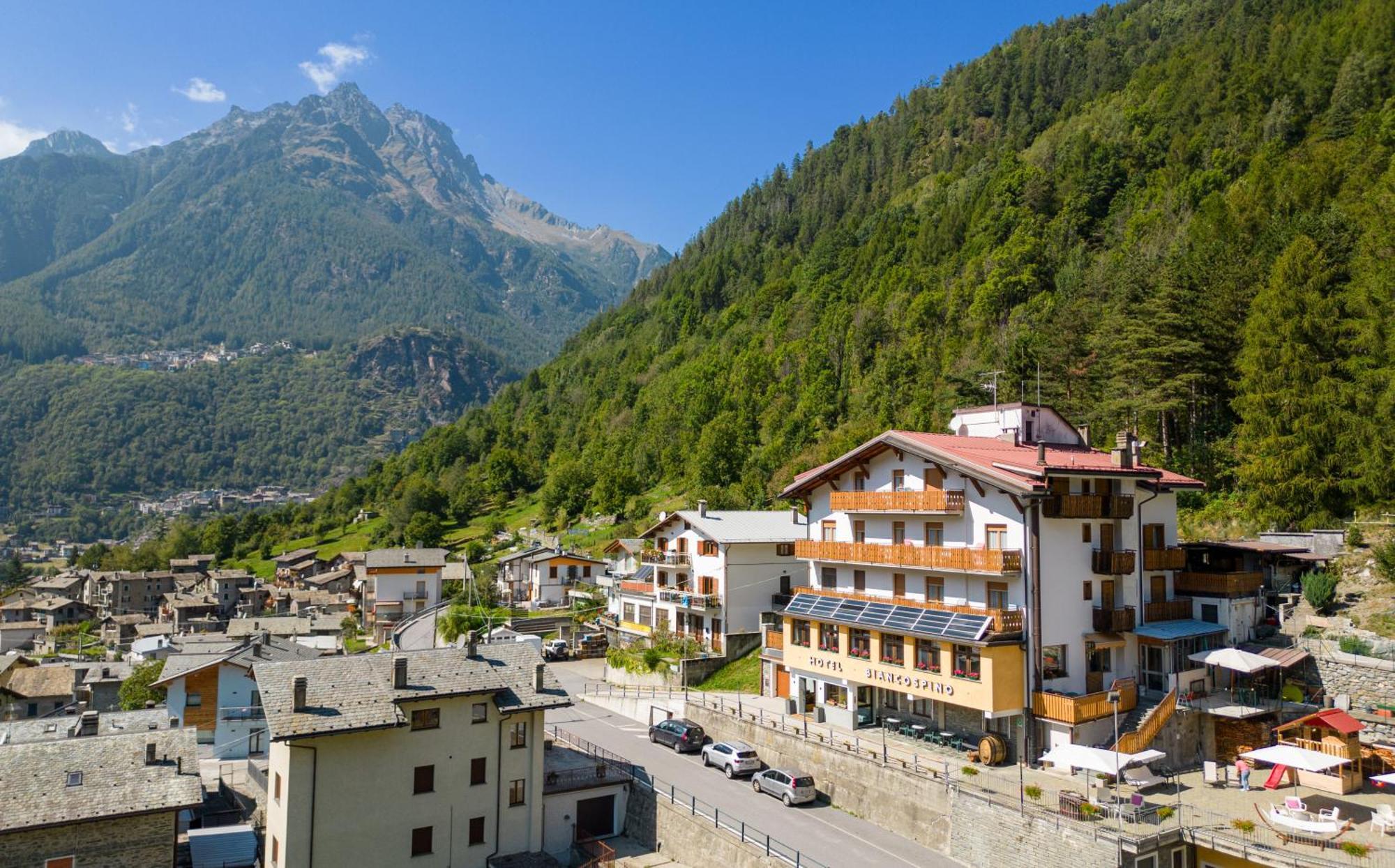 Hotel Biancospino Lanzada المظهر الخارجي الصورة